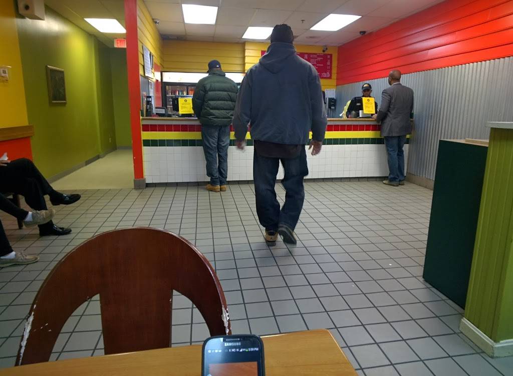 Popeyes Louisiana Kitchen | restaurant | 12120 Central Ave, Mitchellville, MD 20721, USA | 3012184150 OR +1 301-218-4150