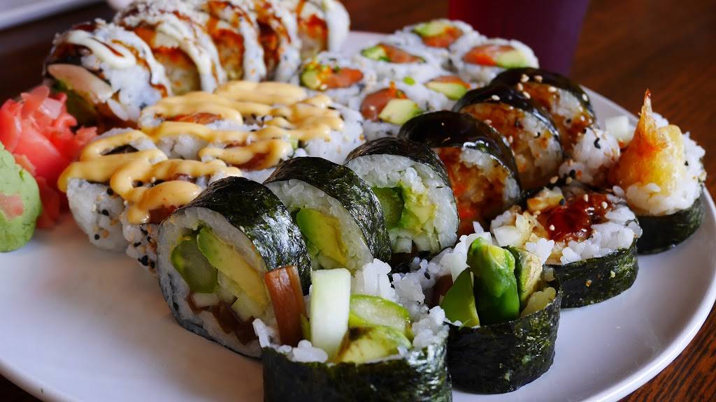 Shinju Sushi | restaurant | 1375 E 53rd St, Chicago, IL 60615, USA | 7739666669 OR +1 773-966-6669