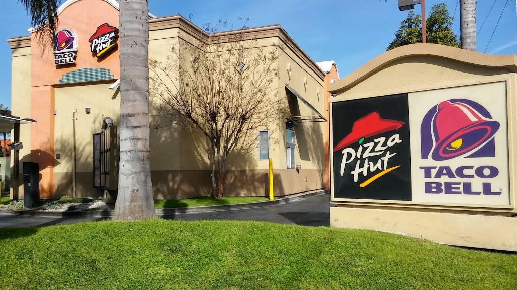 Taco Bell | meal takeaway | 22235 S Main St, Carson, CA 90745, USA | 3108307638 OR +1 310-830-7638