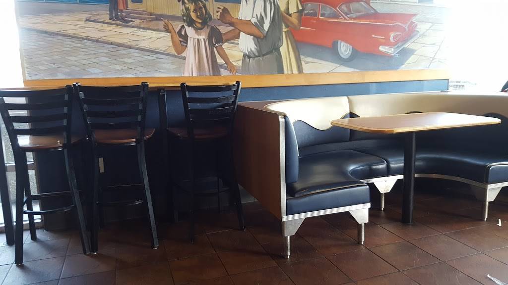 Long John Silvers | restaurant | 155 Marketplace Ave, San Diego, CA 92113, USA | 6192621915 OR +1 619-262-1915