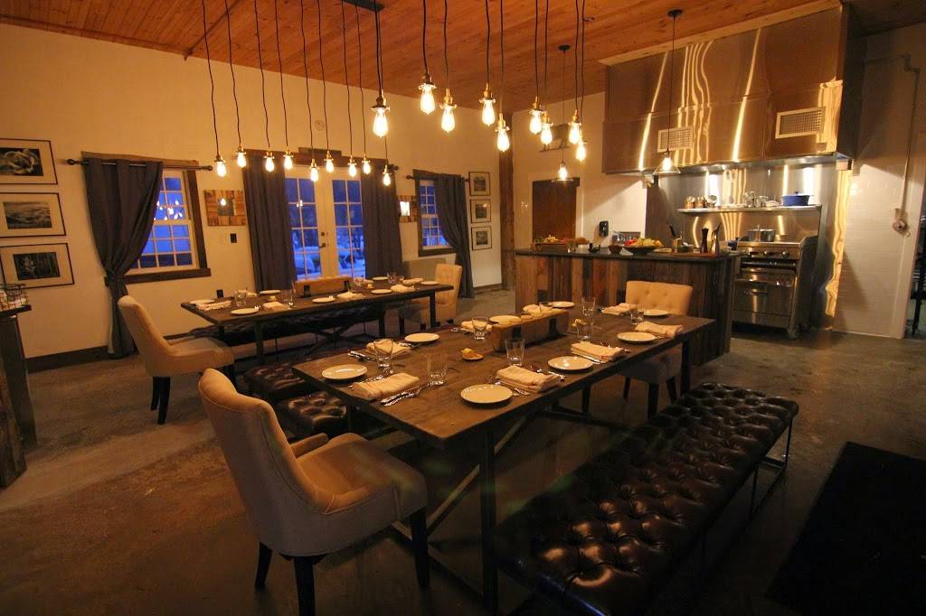 The Backroom | restaurant | 3963 VT-100, Pittsfield, VT 05762, USA | 8027704357 OR +1 802-770-4357