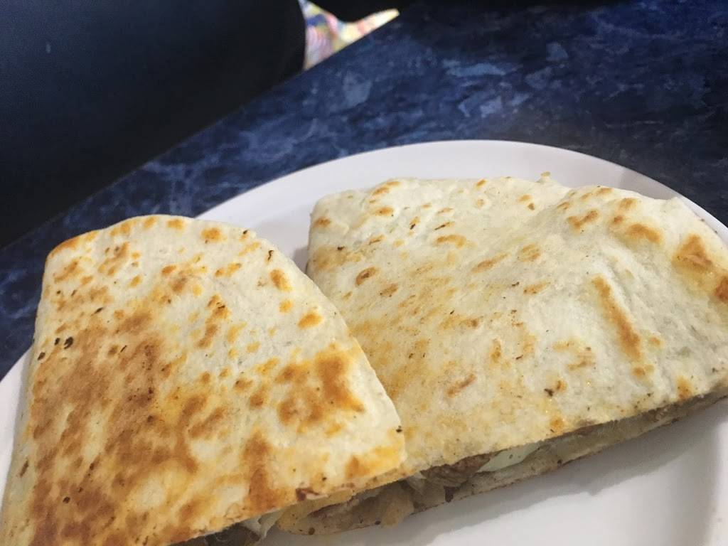 Tortas ahogadas La Chiva Rayada | restaurant | 4517, 5570 Mission Boulevard, Riverside, CA 92509, USA | 9517425464 OR +1 951-742-5464