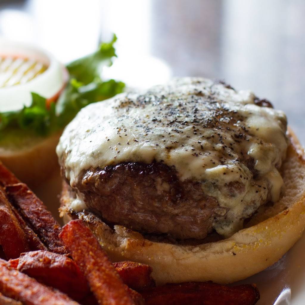 Lost Lagoon Wings and Grill | restaurant | 2004 N Dixie Fwy, New Smyrna Beach, FL 32168, USA | 3863663360 OR +1 386-366-3360