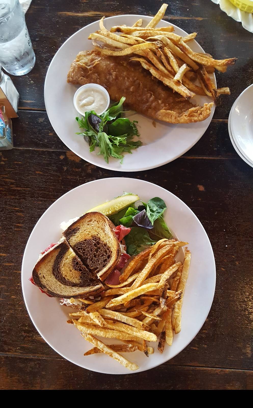 Mullaneys Harp & Fiddle | restaurant | 2329 Penn Ave, Pittsburgh, PA 15222, USA | 4126426622 OR +1 412-642-6622