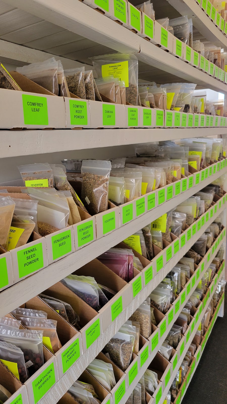 Organic Rootz | restaurant | 215 N Hough St, Barrington, IL 60010, USA | 8473874075 OR +1 847-387-4075