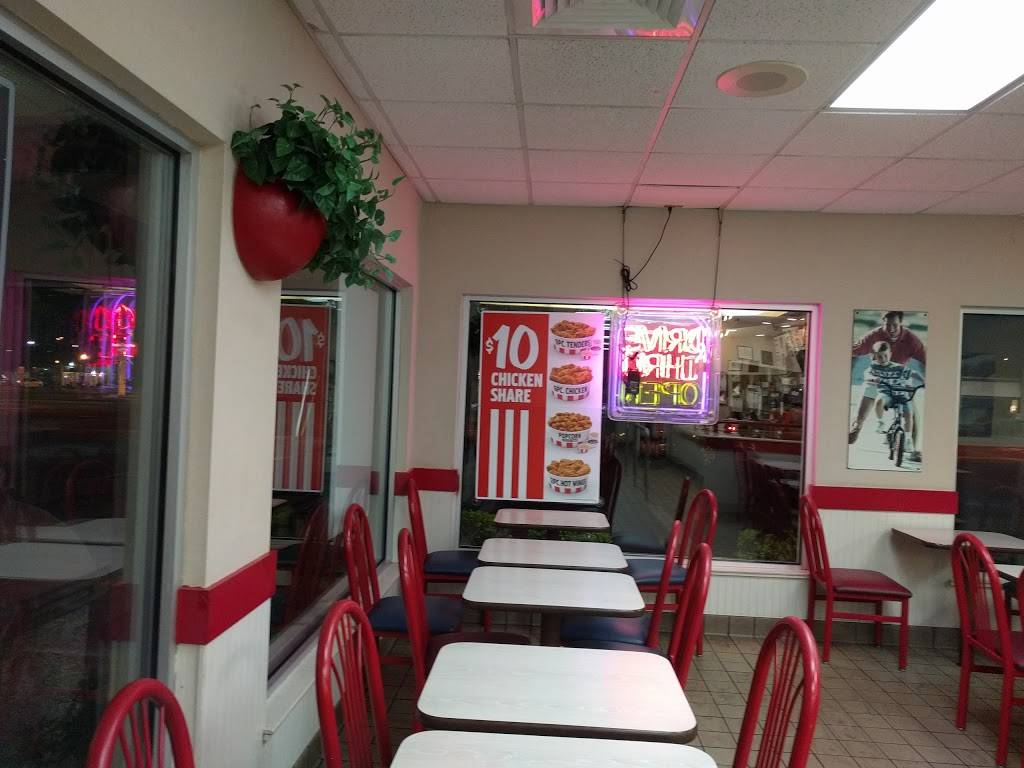 KFC | restaurant | 6310 Backlick Rd, Springfield, VA 22150, USA | 7039139861 OR +1 703-913-9861