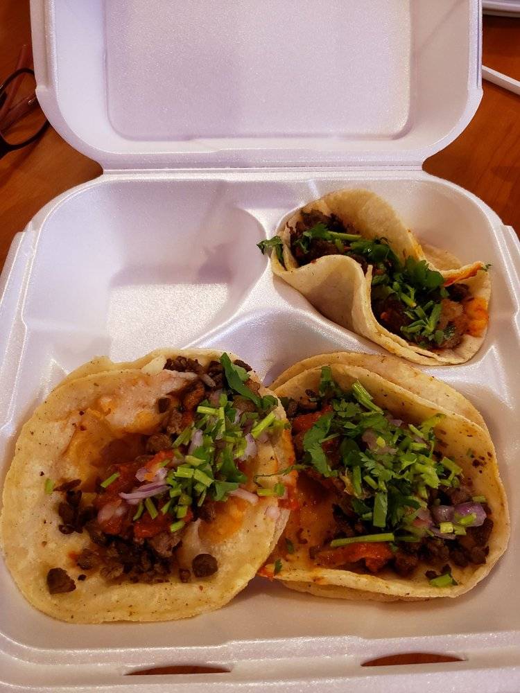 Antojitos Perez | meal takeaway | 4545 W Noble Ave unit b, Visalia, CA 93277, USA | 5595866933 OR +1 559-586-6933