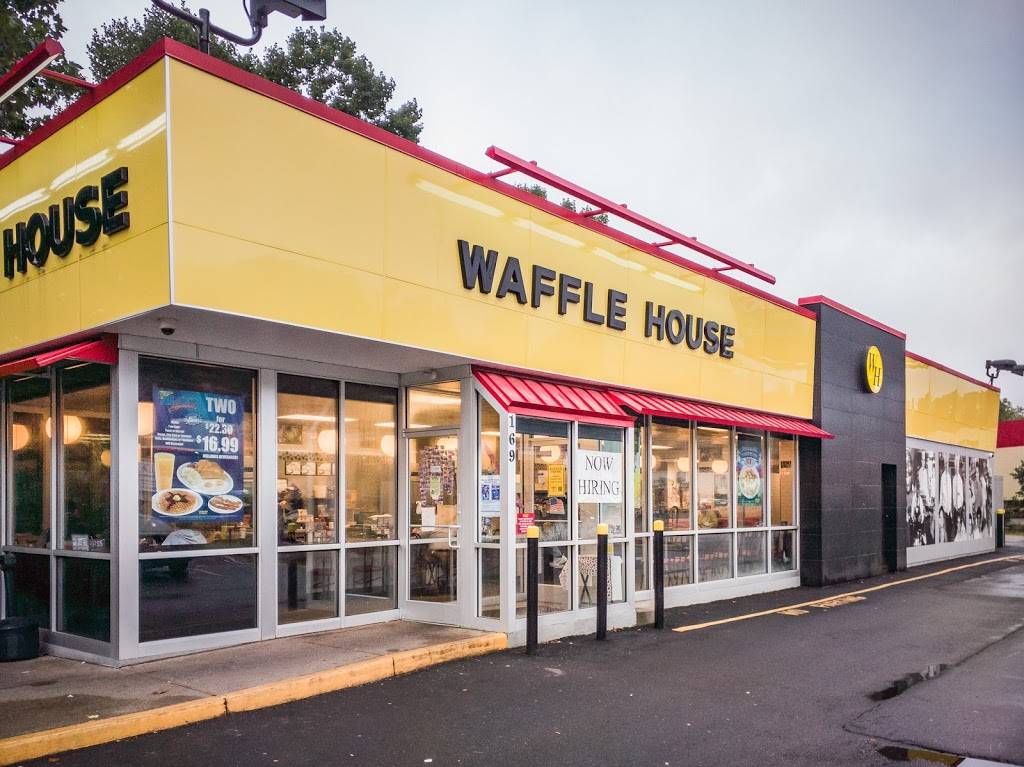 Waffle House | meal takeaway | 171 Tunnel Rd, Asheville, NC 28805, USA | 8282580348 OR +1 828-258-0348