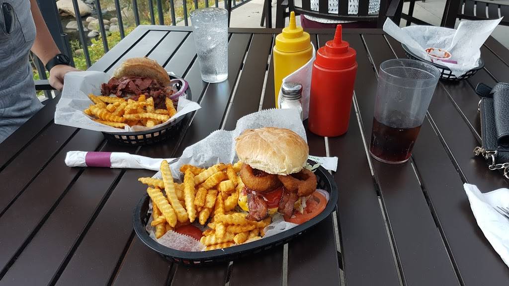 River View Restaurant & Lounge | restaurant | 42323 Sierra Dr, Three Rivers, CA 93271, USA | 5595612211 OR +1 559-561-2211