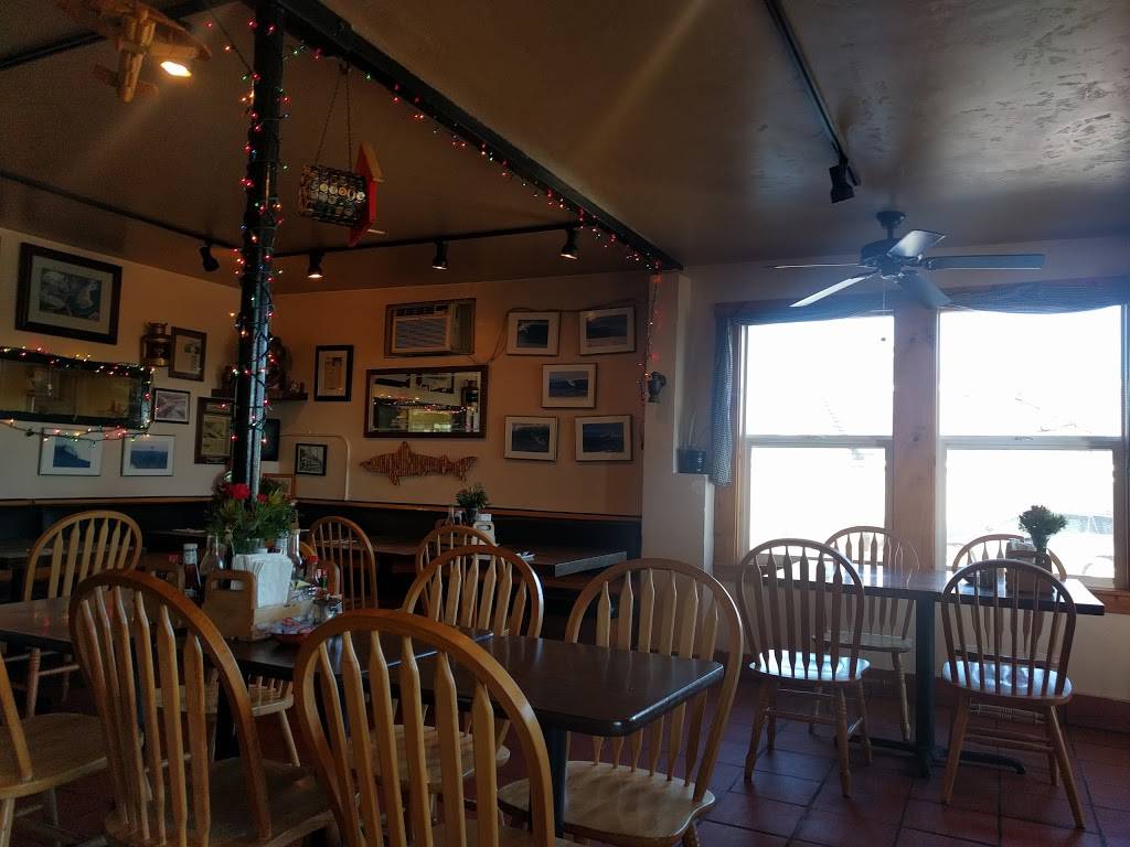 Moss Landing Cafe | cafe | 421 Moss Landing Rd, Moss Landing, CA 95039, USA | 8316333355 OR +1 831-633-3355