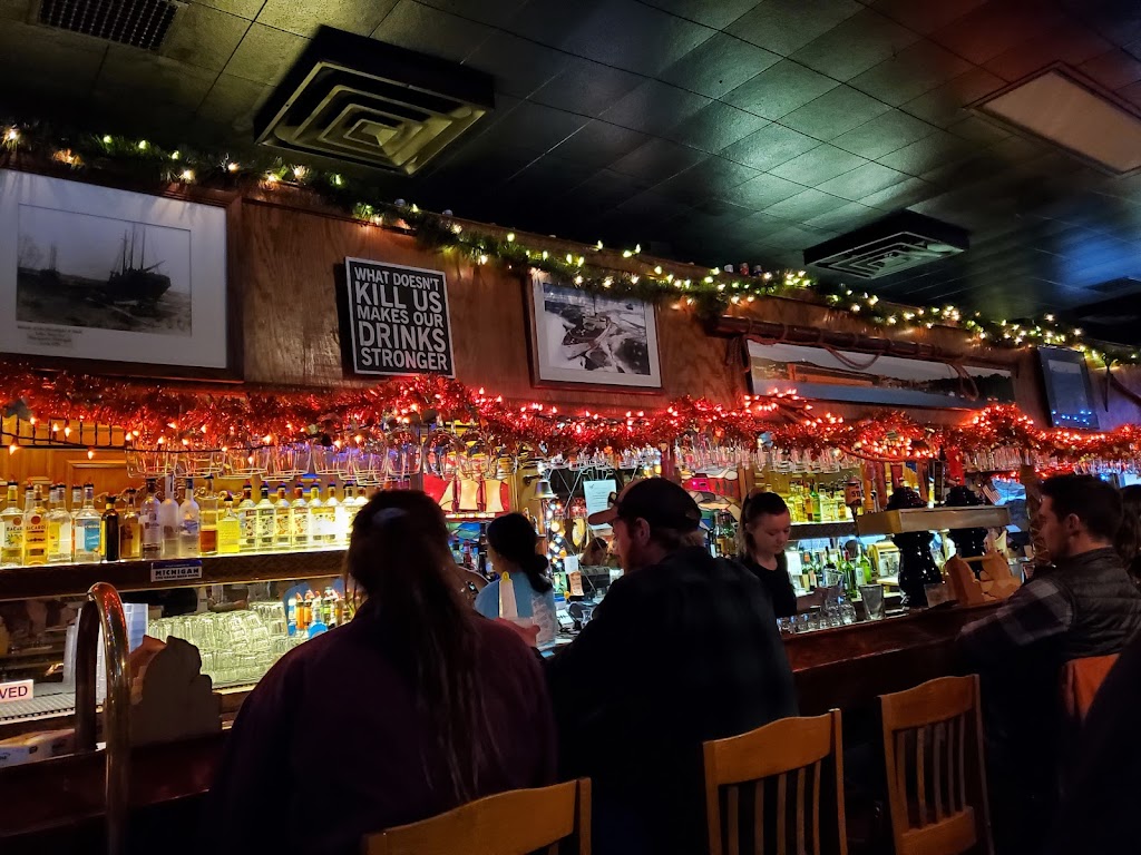 Portside Inn | restaurant | 239 W Washington St, Marquette, MI 49855, USA | 9062282041 OR +1 906-228-2041