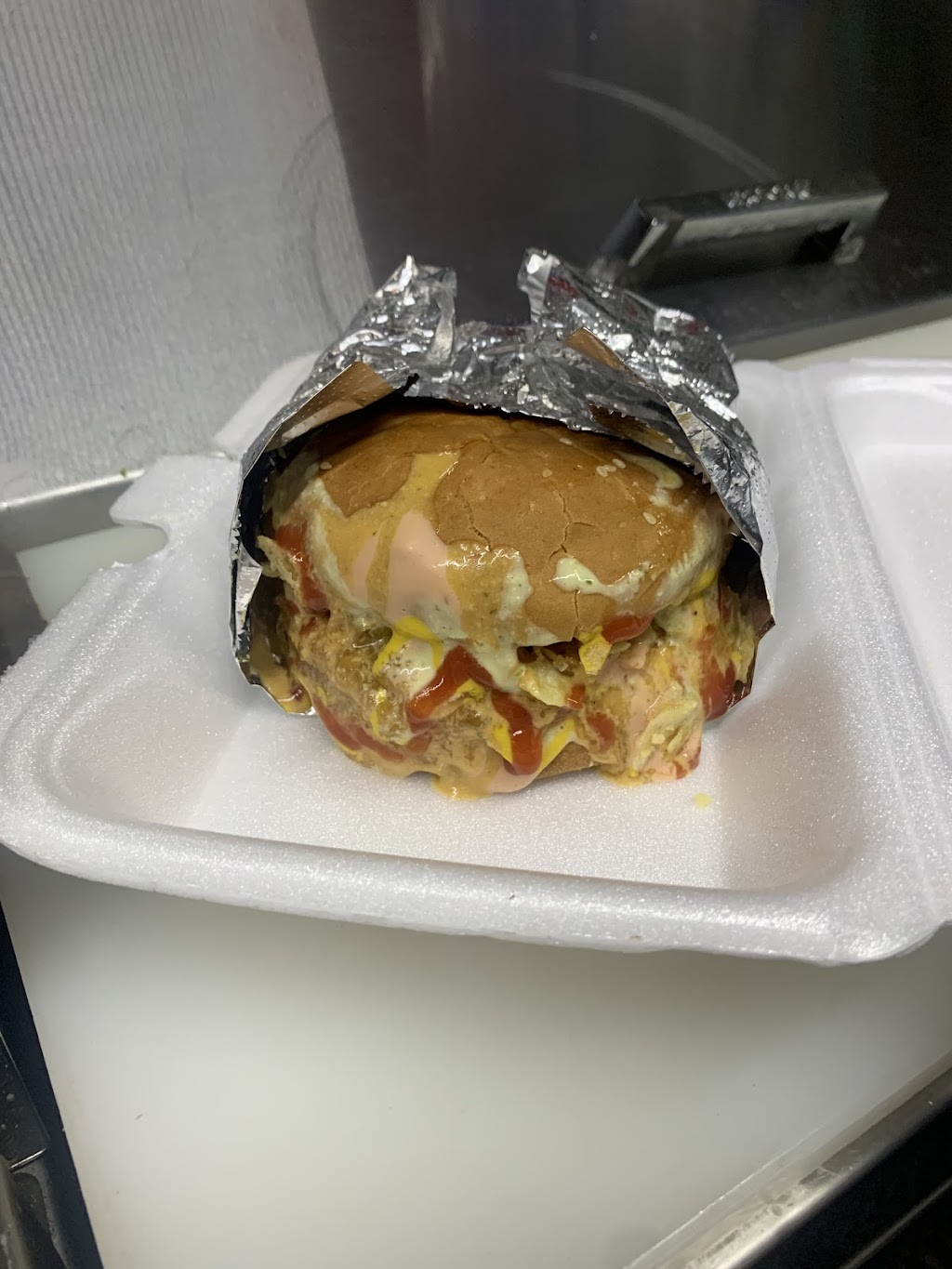 Pupusas La Perrona Food Truck | restaurant | 3564 S Military Trail, Lake Worth, FL 33463, USA | 5617269152 OR +1 561-726-9152