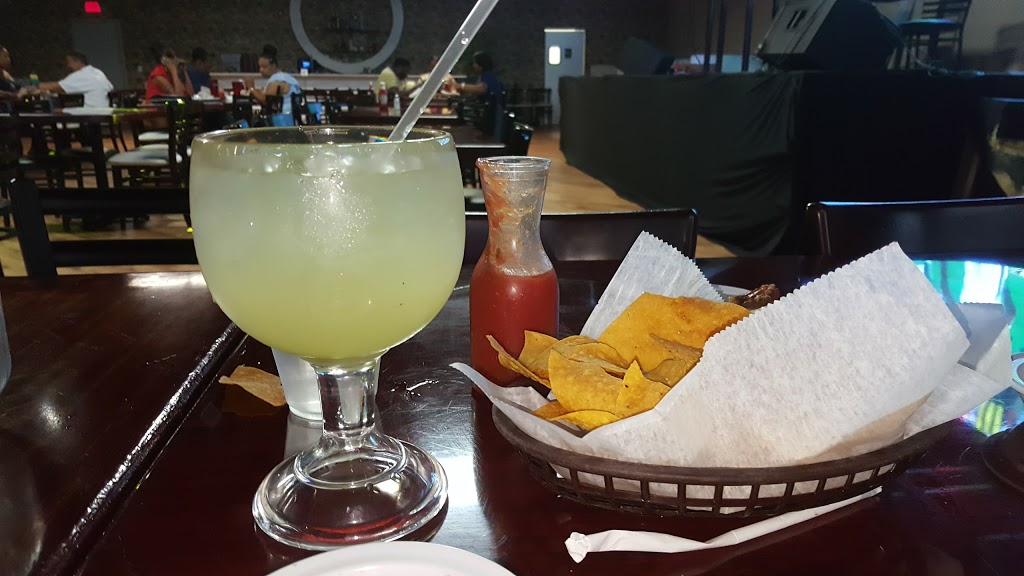 Ocielo Restaurant | restaurant | 4672 American Way, Memphis, TN 38118, USA | 9014543969 OR +1 901-454-3969