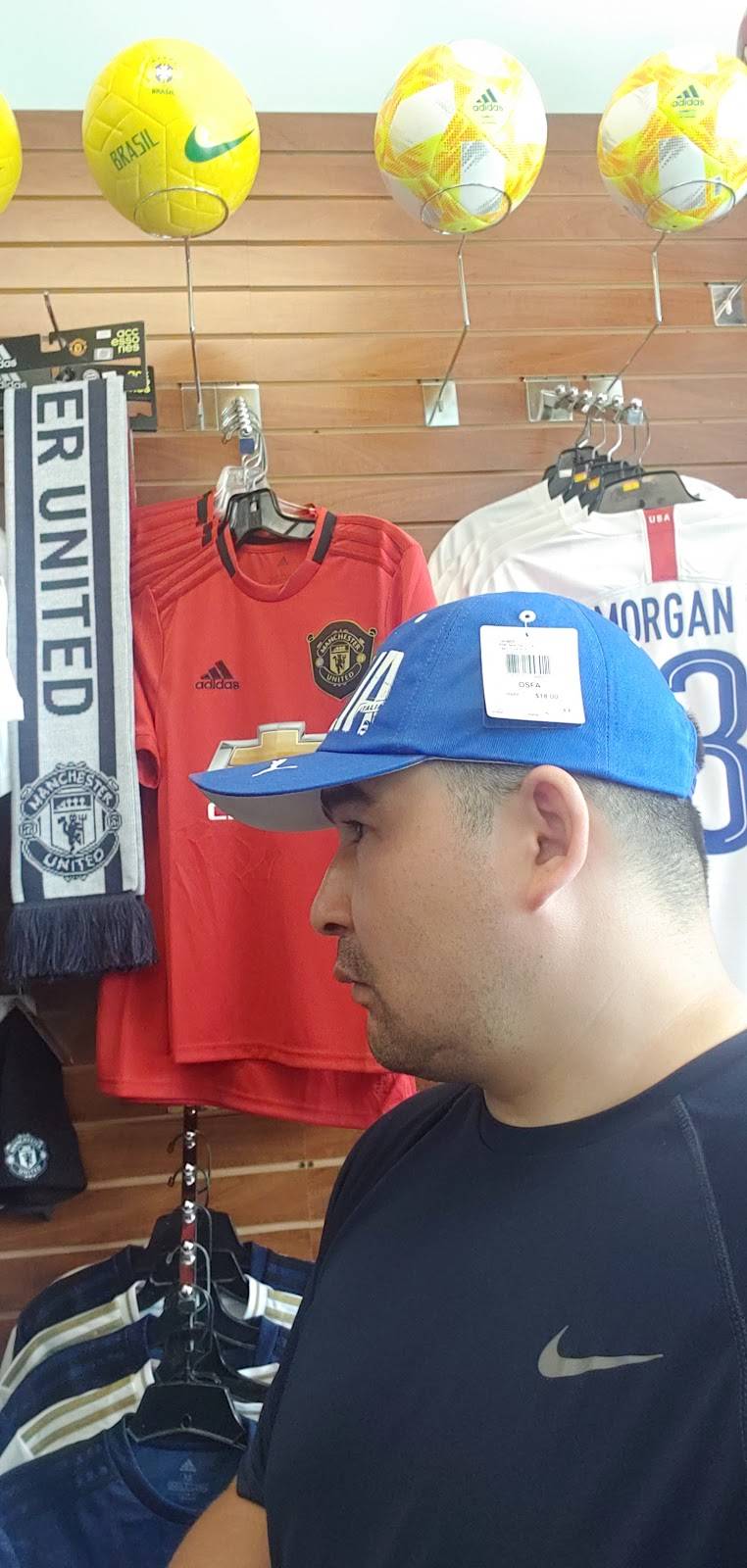 Delicious Donuts and Bobs Sub | restaurant | 9600 Perry Hwy, Pittsburgh, PA 15237, USA | 4126352555 OR +1 412-635-2555