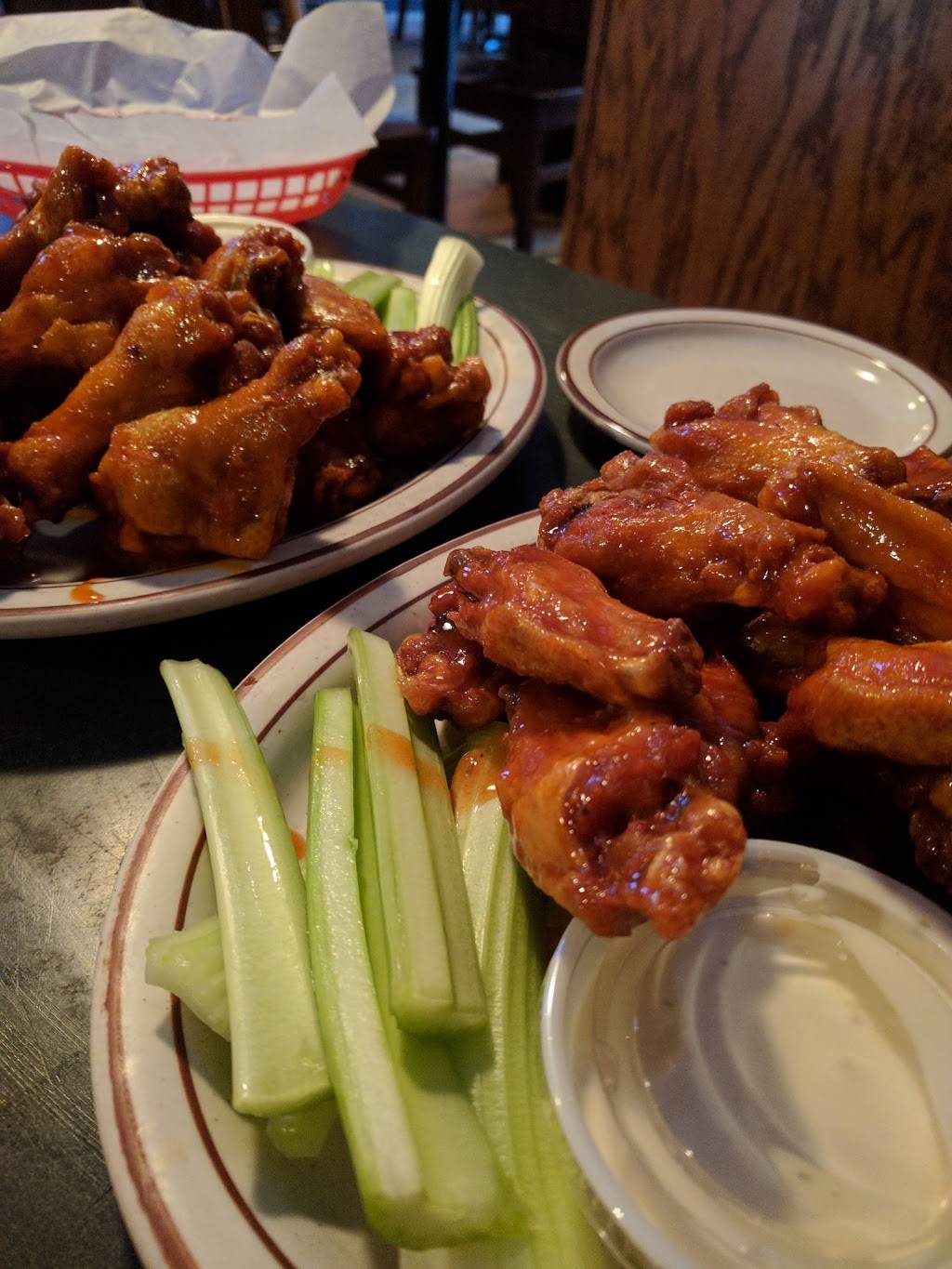 Buffs Pub | meal takeaway | 317 Washington St, Newton, MA 02458, USA | 6173329134 OR +1 617-332-9134