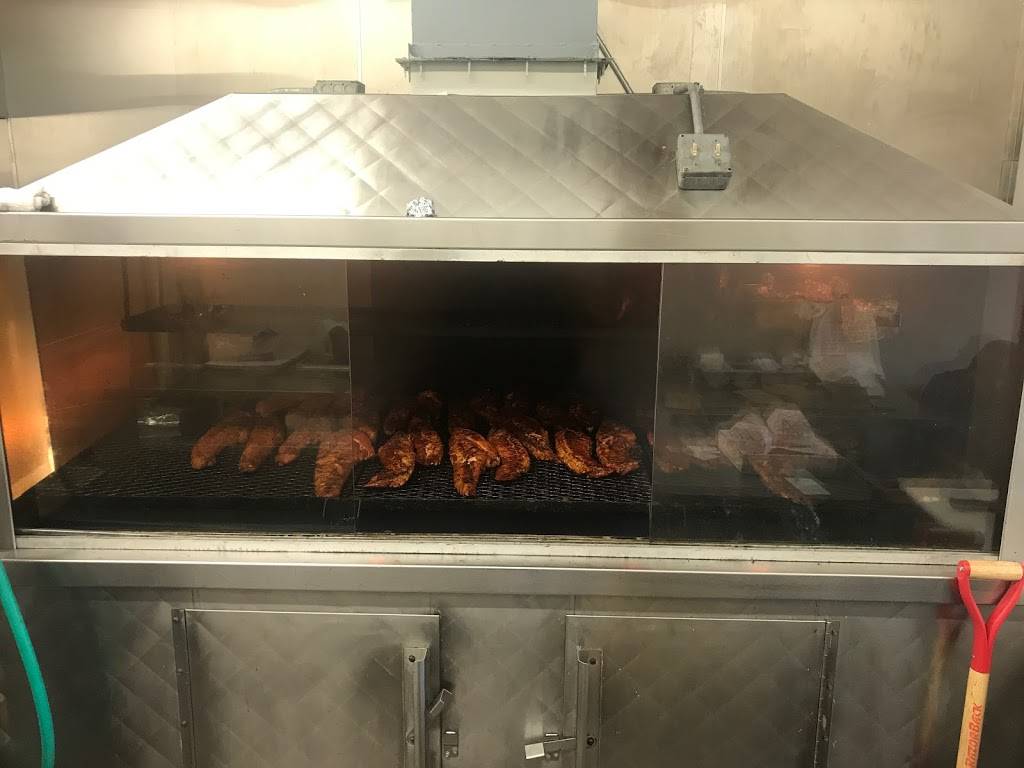 The Slab Bar-B-Que | restaurant | 1918 E 71st St, Chicago, IL 60649, USA | 7739665018 OR +1 773-966-5018