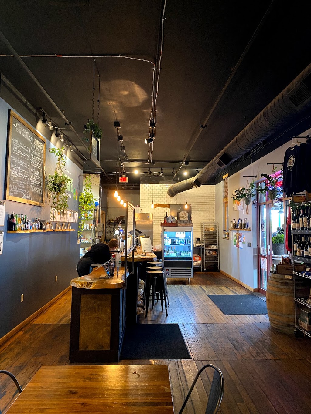 Bread & Circus Sandwich Kitchen | restaurant | 600 N Main Ave #110, Sioux Falls, SD 57104, USA | 6053382206 OR +1 605-338-2206