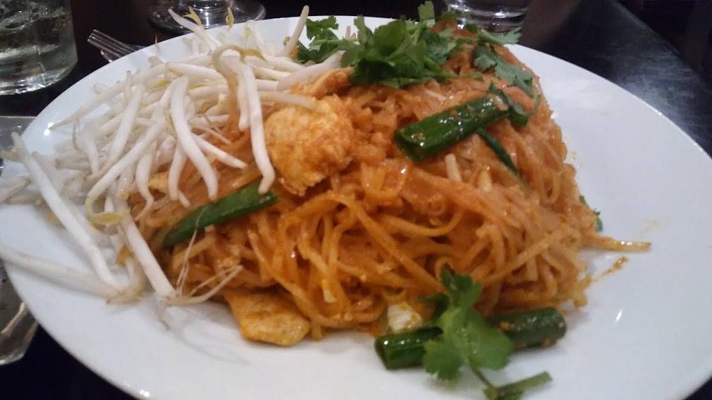 98 Asian Bistro | restaurant | 1800 N Main St #106, High Point, NC 27262, USA | 3368873388 OR +1 336-887-3388