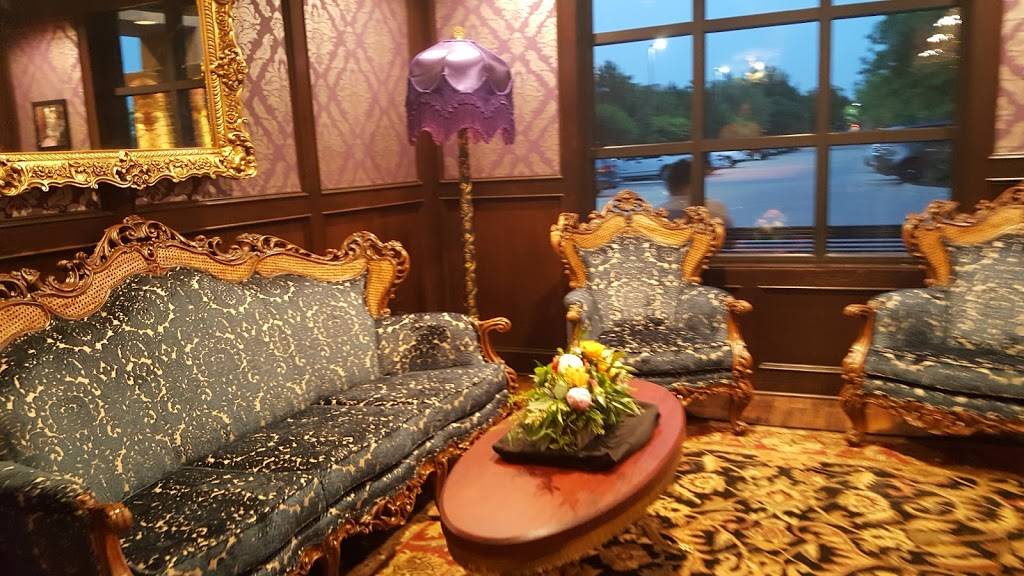 The Old Spaghetti Factory | meal takeaway | 1421 Waterfront Pkwy, Wichita, KS 67206, USA | 3166334365 OR +1 316-633-4365