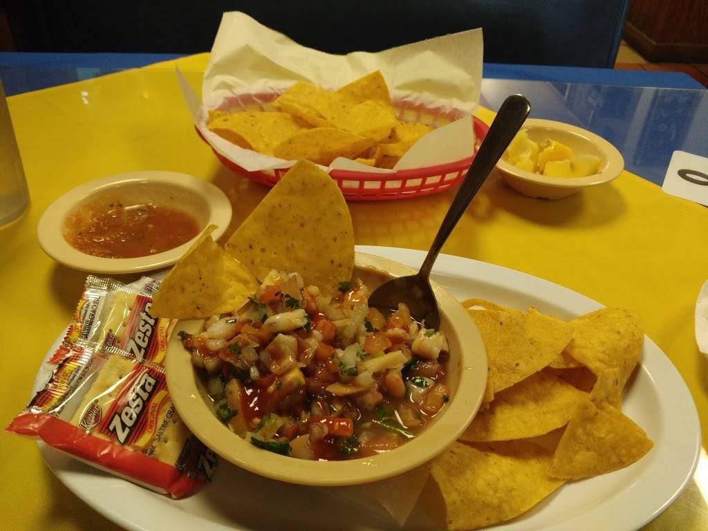 Puerto Vallarta Seafood | restaurant | 11502 Perrin Beitel Rd, San Antonio, TX 78217, USA | 2106505400 OR +1 210-650-5400