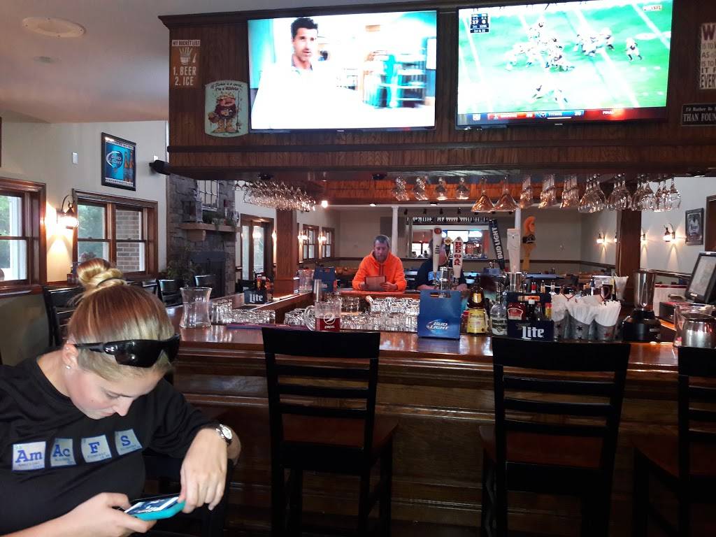 The White House at Badin Lake | restaurant | 286 Badin Shore Cir, New London, NC 28127, USA | 3364615253 OR +1 336-461-5253