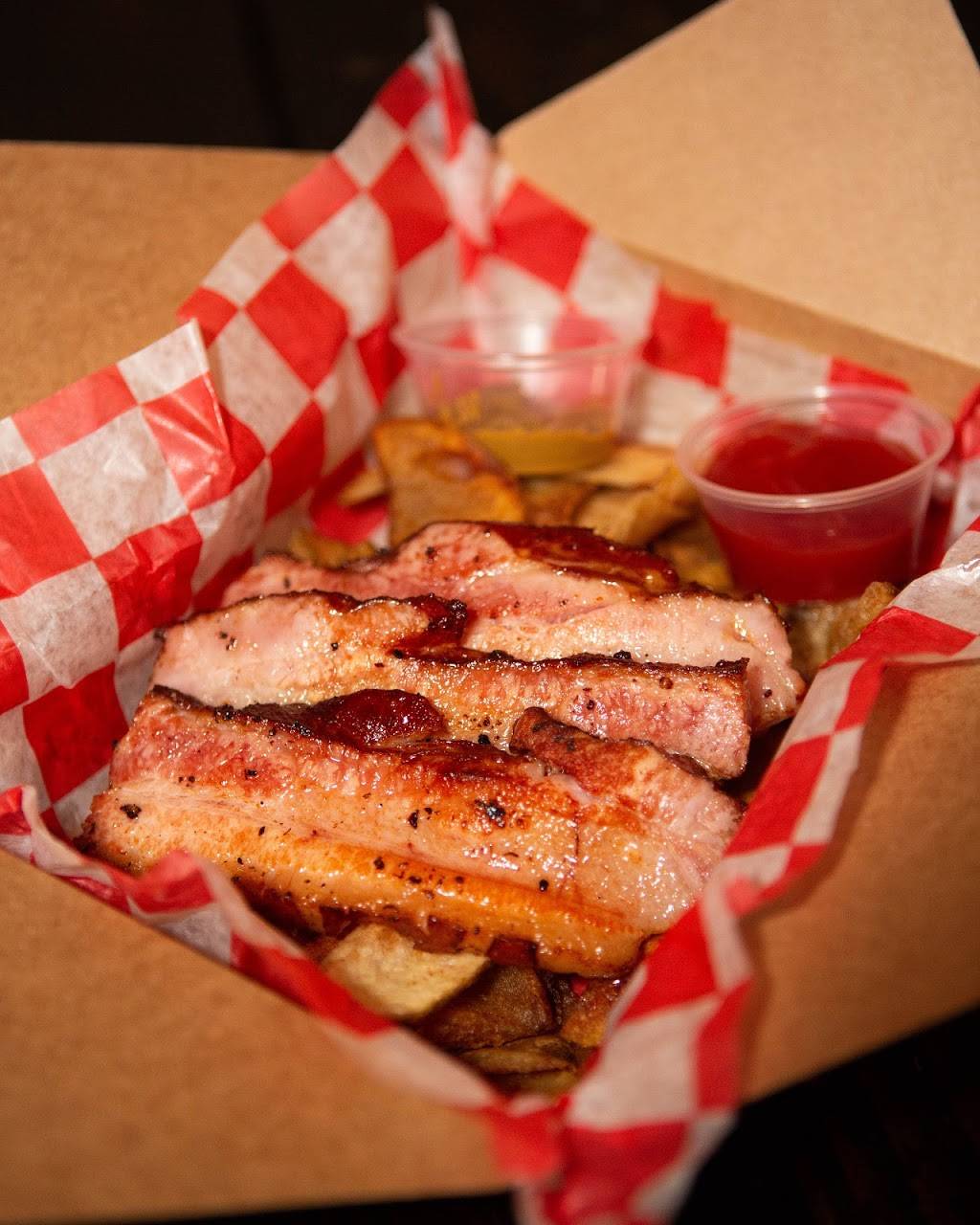 Draft Barn Beach | restaurant | 3029 Stillwell Ave, Brooklyn, NY 11224, USA | 6469014844 OR +1 646-901-4844