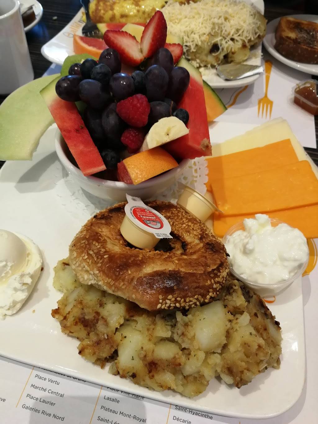 Allô! Mon Coco | restaurant | 1100 Boulevard Maloney O, Gatineau, QC J8T 6G3, Canada | 8195032626 OR +1 819-503-2626