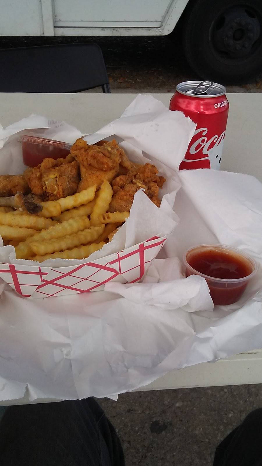 Kays Kitchen | restaurant | 3320 E Osborne Ave, Tampa, FL 33610, USA | 8133685196 OR +1 813-368-5196