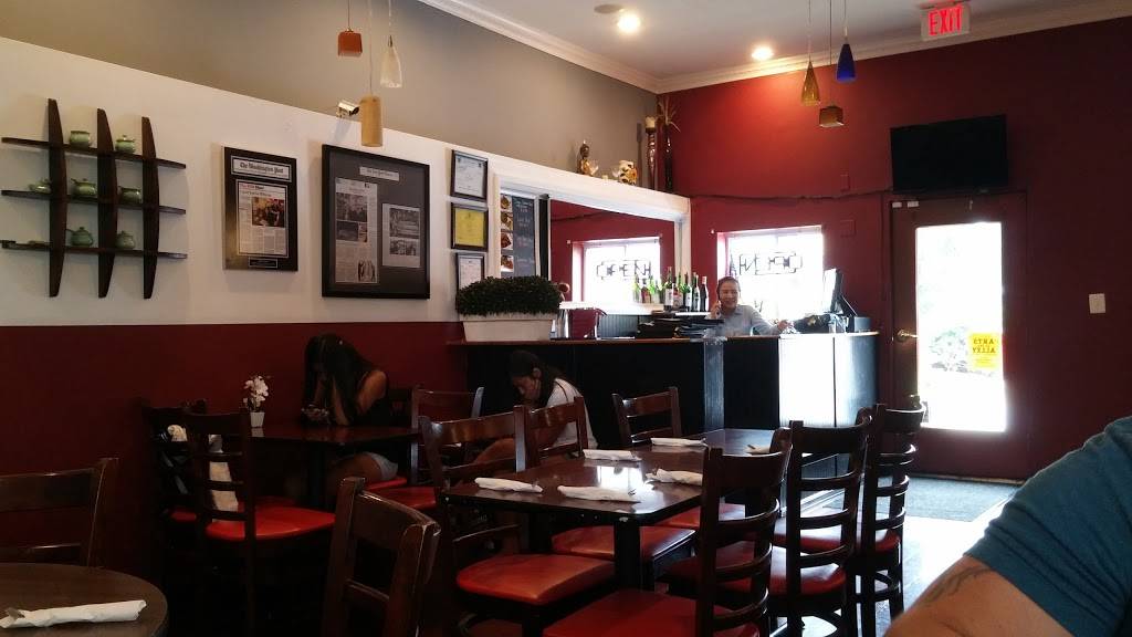 The Thai Pan Restaurant | restaurant | 2 Harrison St SE, Leesburg, VA 20175, USA | 7037779487 OR +1 703-777-9487