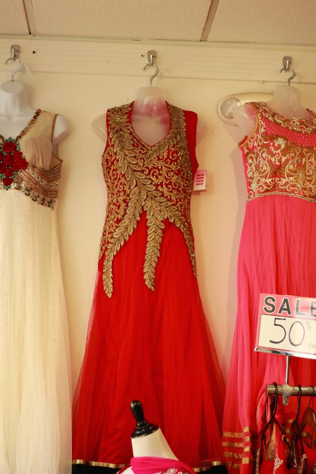 Bombay Boutique | restaurant | 414 S Broadway, Hicksville, NY 11801, USA | 5165957302 OR +1 516-595-7302