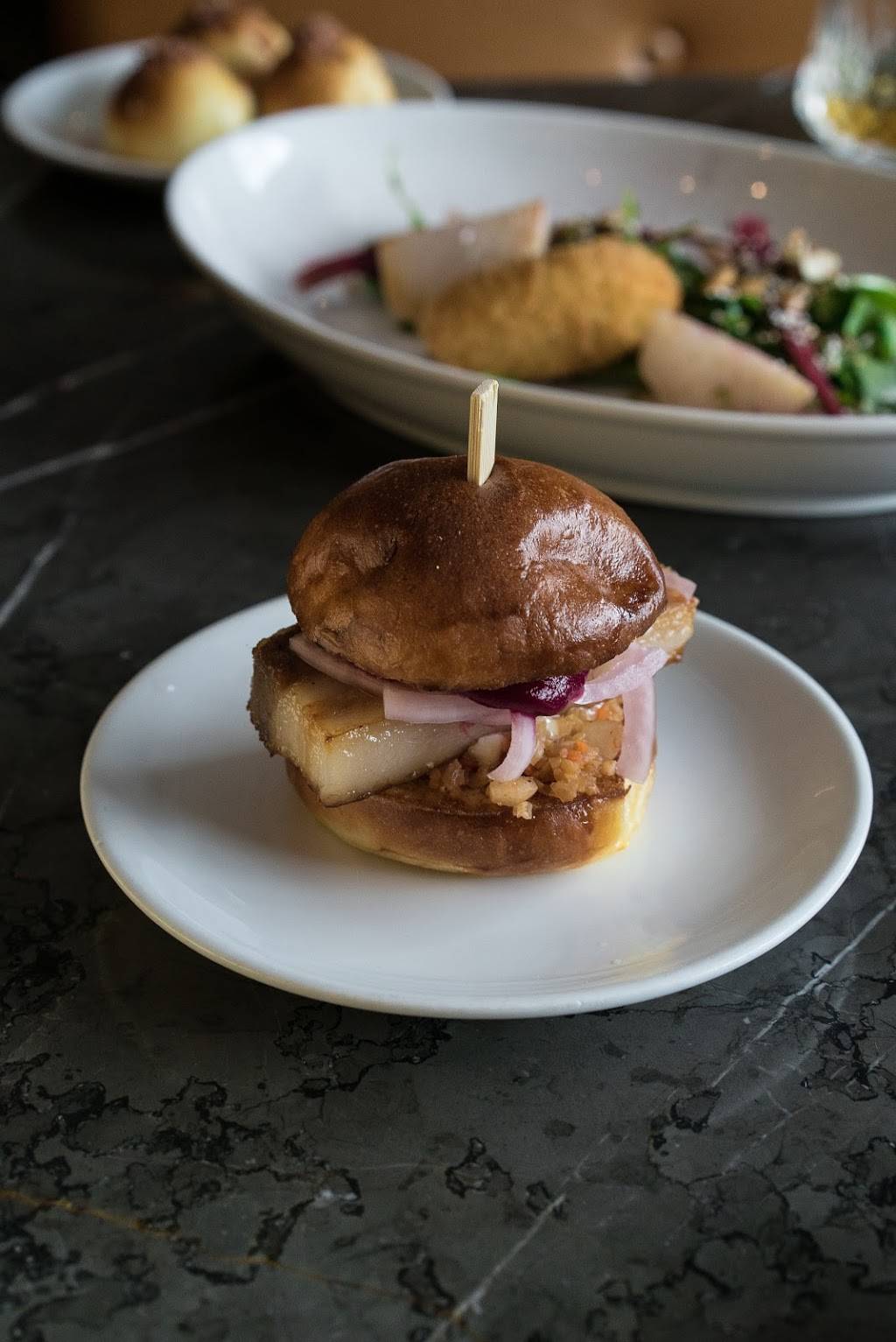 The Cloak Bar | restaurant | 488 Wellington St W, Toronto, ON M5V 1E9, Canada | 4167107697 OR +1 416-710-7697