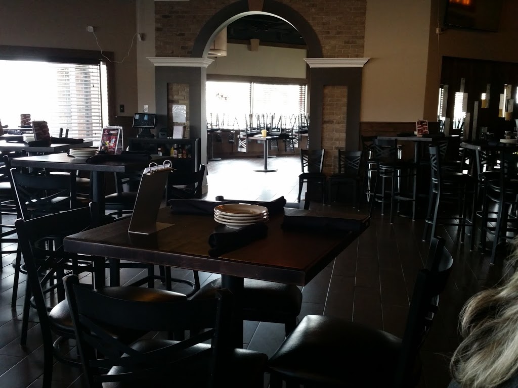 Redhouse Bar & Grill | restaurant | 7231 Lemont Rd, Downers Grove, IL 60516, USA | 6305418130 OR +1 630-541-8130