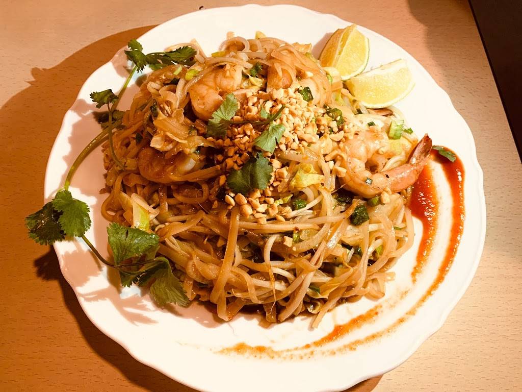 V House Noodle | restaurant | 12752 Aurora Ave N, Seattle, WA 98133, USA | 2064534548 OR +1 206-453-4548