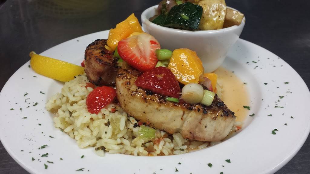 Wing & Fish Company | restaurant | 4764 Main St, Shallotte, NC 28470, USA | 9107549858 OR +1 910-754-9858