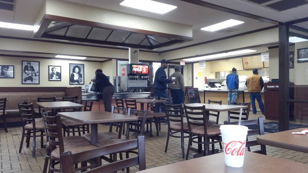 Floyds | restaurant | 4122 N Graham St, Charlotte, NC 28206, USA | 7045975519 OR +1 704-597-5519