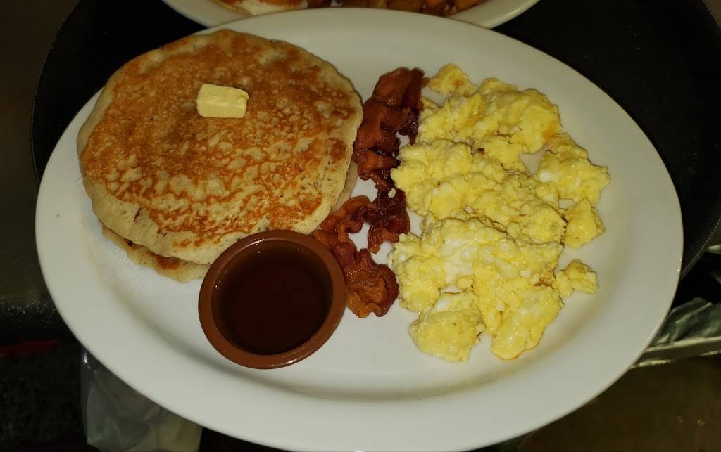 La Perla Homemade Cooking | restaurant | 505 N La Salle, Navasota, TX 77868, USA | 9362186777 OR +1 936-218-6777