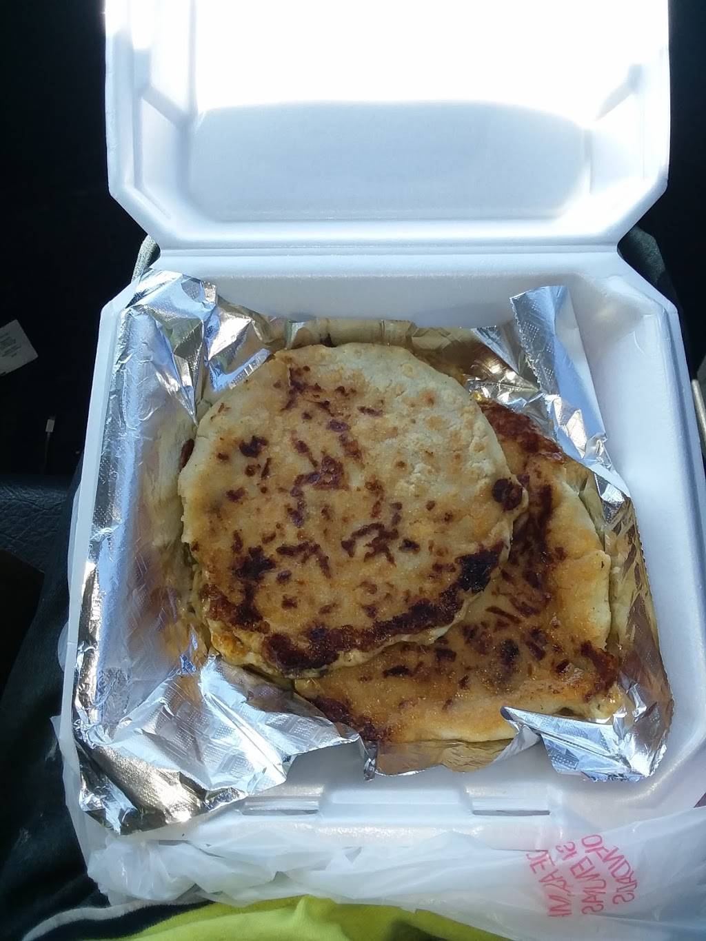 Pupuseria Dona Marta | restaurant | 1020 Seven Oaks Blvd #C, Bridge City, LA 70094, USA | 5044368179 OR +1 504-436-8179