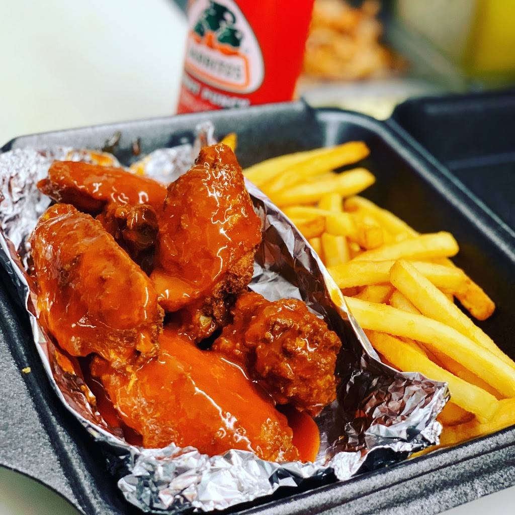 Paleteria El Chavo | restaurant | 11029 East 23rd St S, Independence, MO 64052, USA | 8168249864 OR +1 816-824-9864