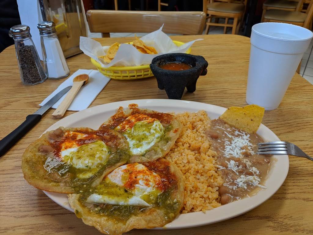 Los Huaraches | restaurant | 3482 Milwaukee Ave, Northbrook, IL 60062, USA | 8478278653 OR +1 847-827-8653