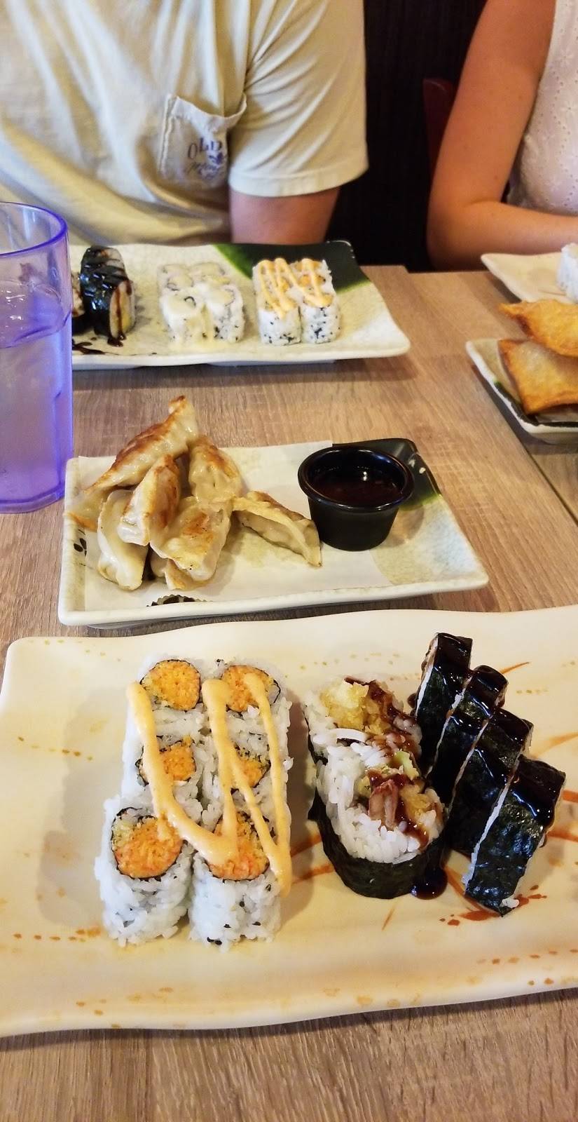 Sushi Express | restaurant | 610 University Ave, Madison, WI 53715, USA | 6084679688 OR +1 608-467-9688