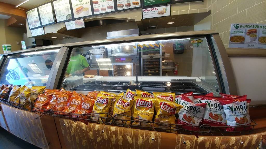 Subway Restaurants | restaurant | The Shops at, 2326 Proctor Valley Rd #107, Chula Vista, CA 91914, USA | 6196233452 OR +1 619-623-3452