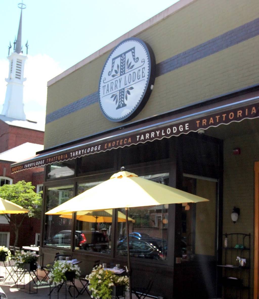 Tarry Lodge | restaurant | 278 Park St, New Haven, CT 06511, USA | 2036720765 OR +1 203-672-0765