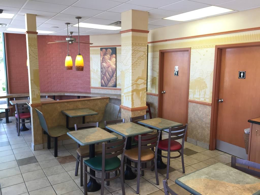 Subway | restaurant | 8855 Boulevard Henri-Bourassa, Québec, QC G1G 4E4, Canada | 4186279293 OR +1 418-627-9293