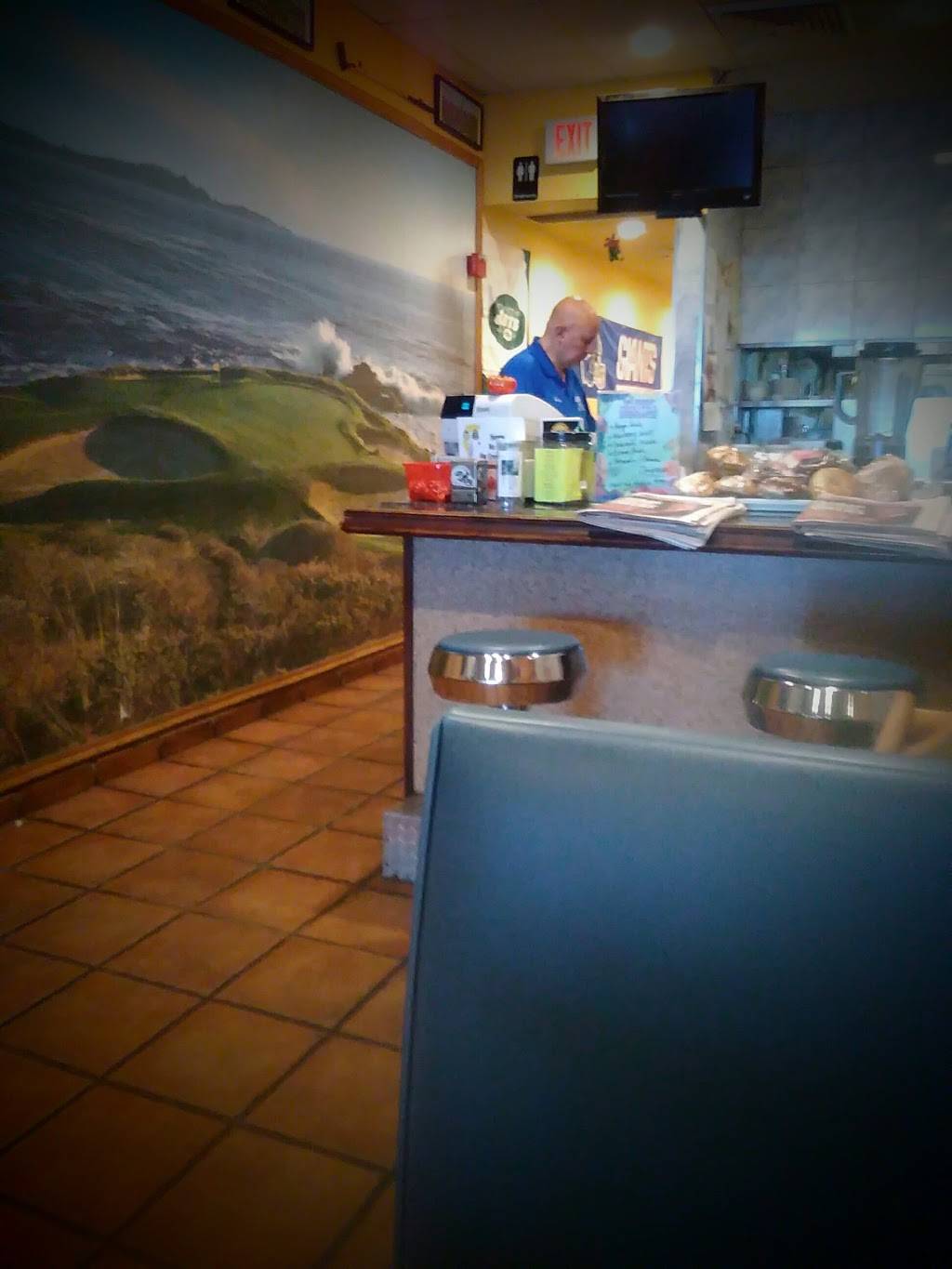 MVP Diner | restaurant | 871 Montauk Hwy, West Babylon, NY 11704, USA | 6314221687 OR +1 631-422-1687