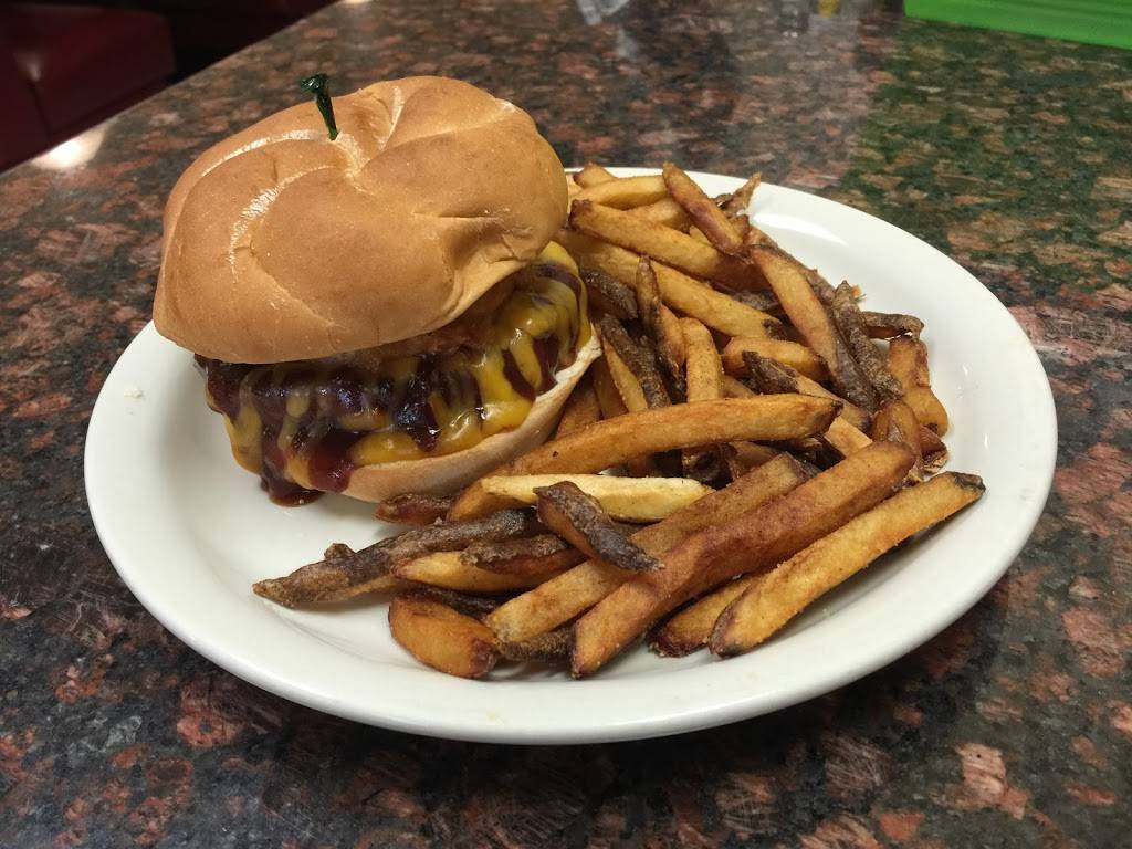 Bedford Diner | restaurant | 6660 Lewis Ave, Temperance, MI 48182, USA | 7342247774 OR +1 734-224-7774