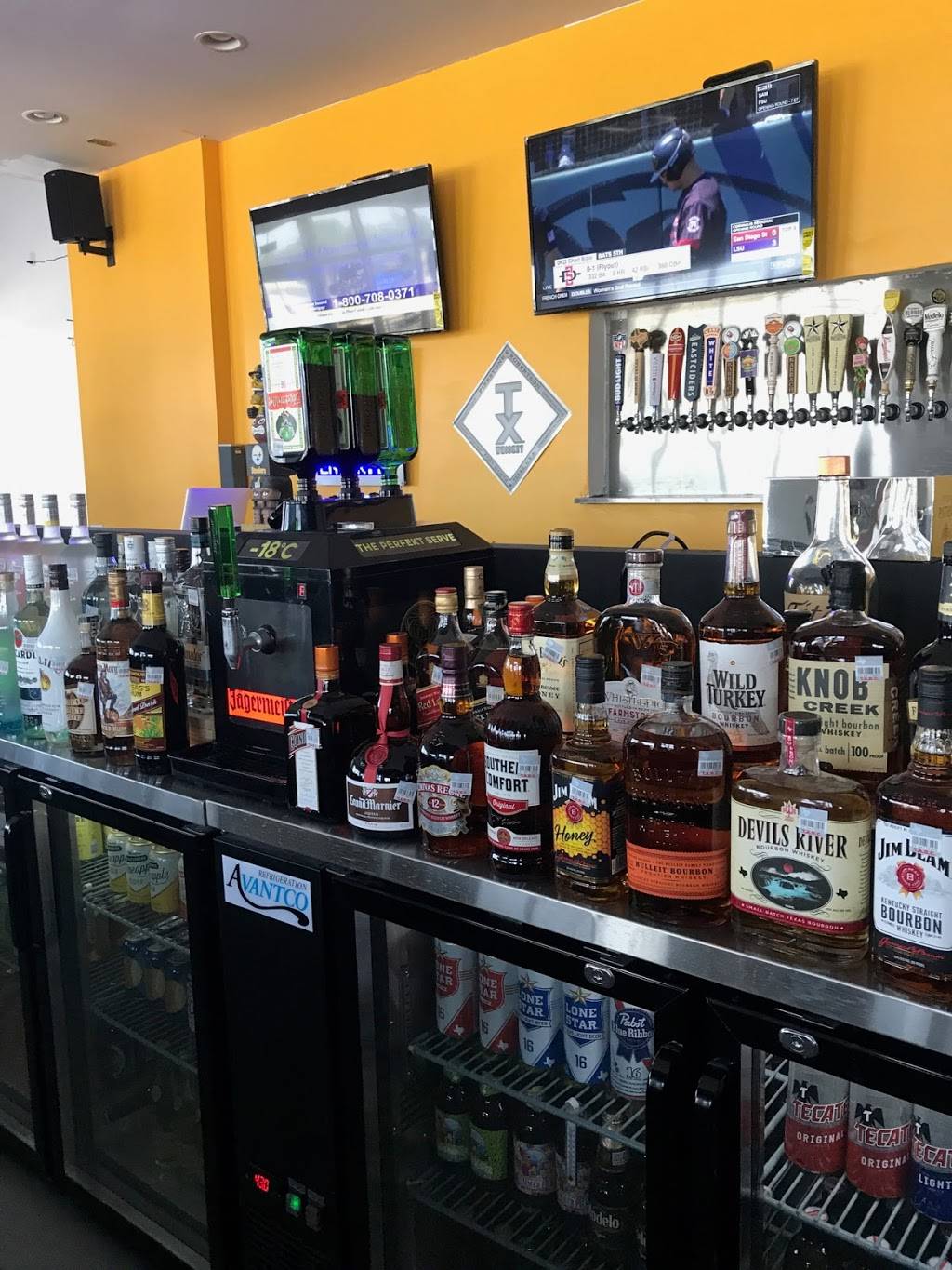 Da-Fan Club Bar & Grill | restaurant | 15609 Ronald Reagan Blvd a100, Leander, TX 78641, USA | 7378083804 OR +1 737-808-3804