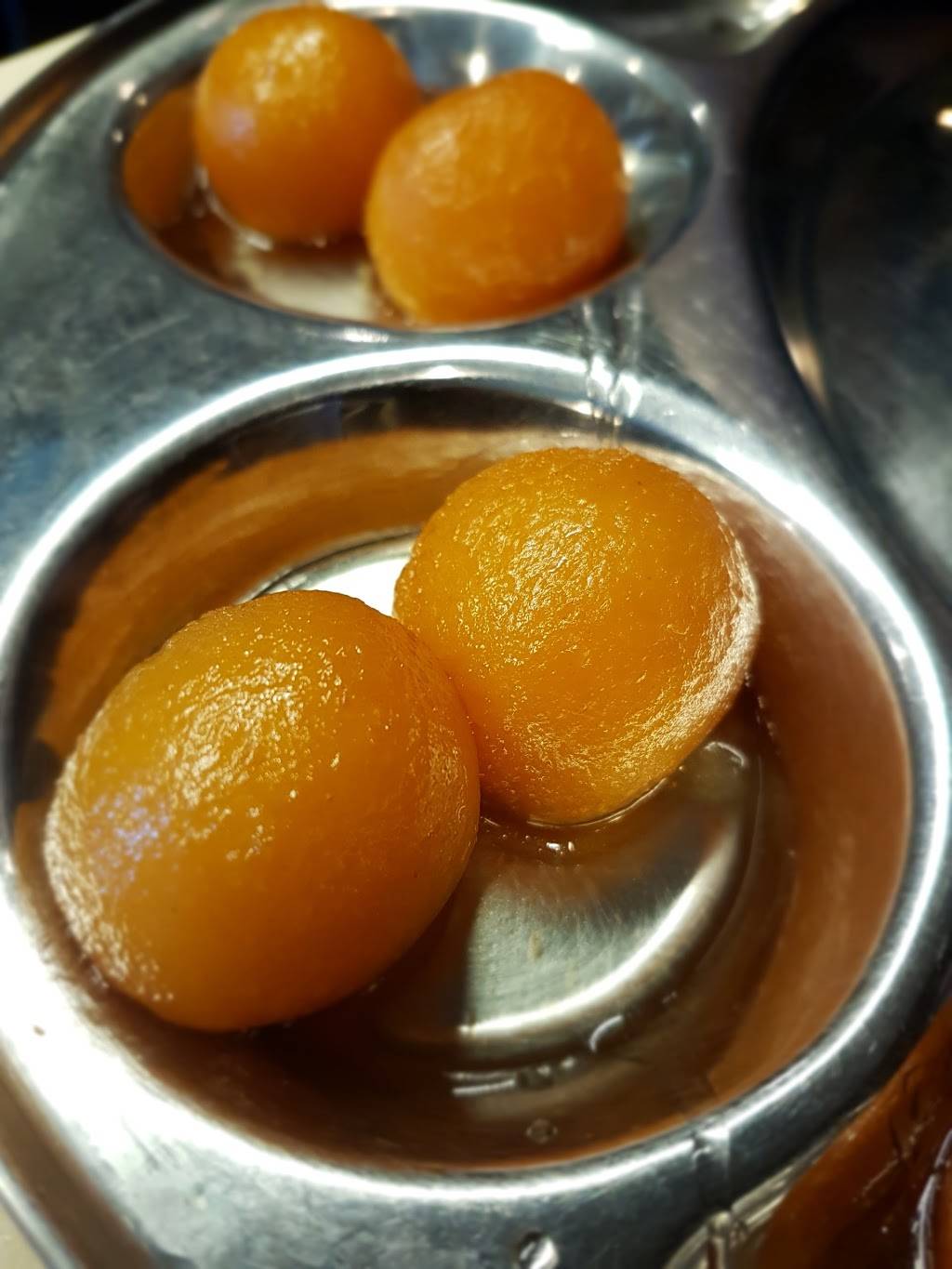 Saravanaa Bhavan | restaurant | 4559 Hurontario St #12B, Mississauga, ON L4Z 3L9, Canada | 9052900769 OR +1 905-290-0769