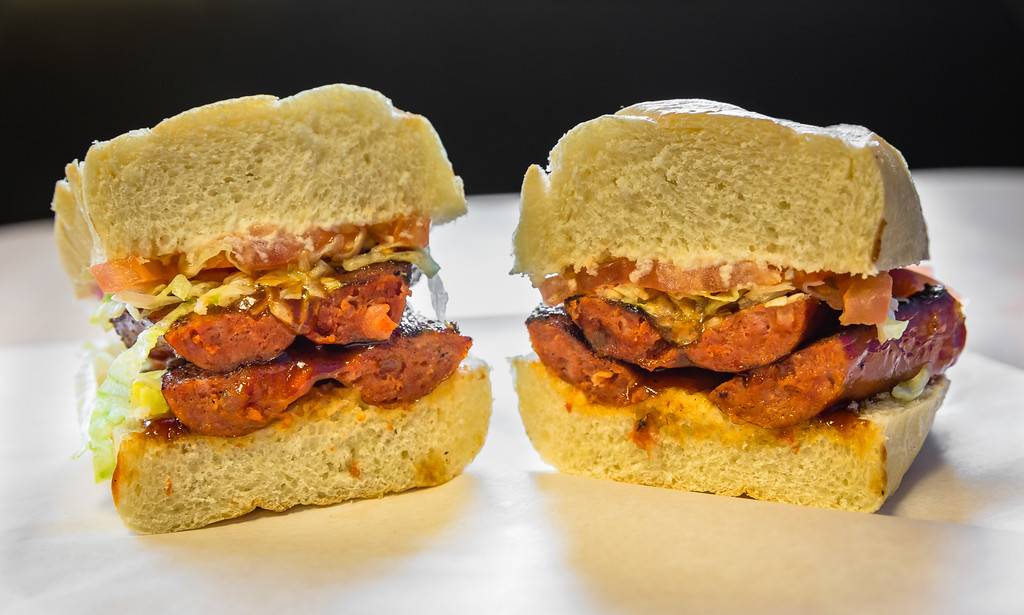 DONNIES BBQ | restaurant | 3242 W Grant Line Rd, Tracy, CA 95304, USA | 2098348877 OR +1 209-834-8877