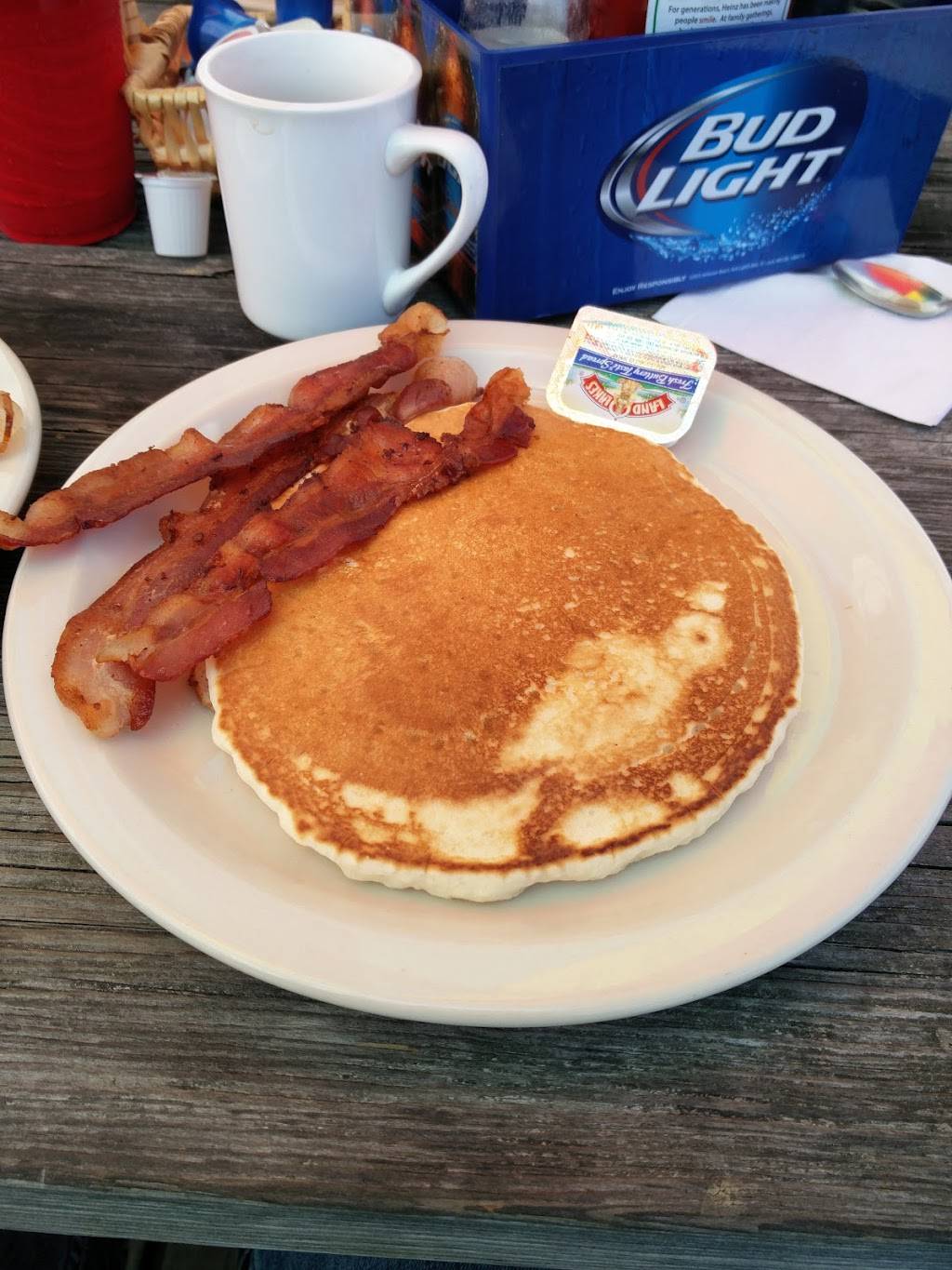 Owens Marina Restaurant | restaurant | 259 Mingee St, Poquoson, VA 23662, USA | 7578688407 OR +1 757-868-8407