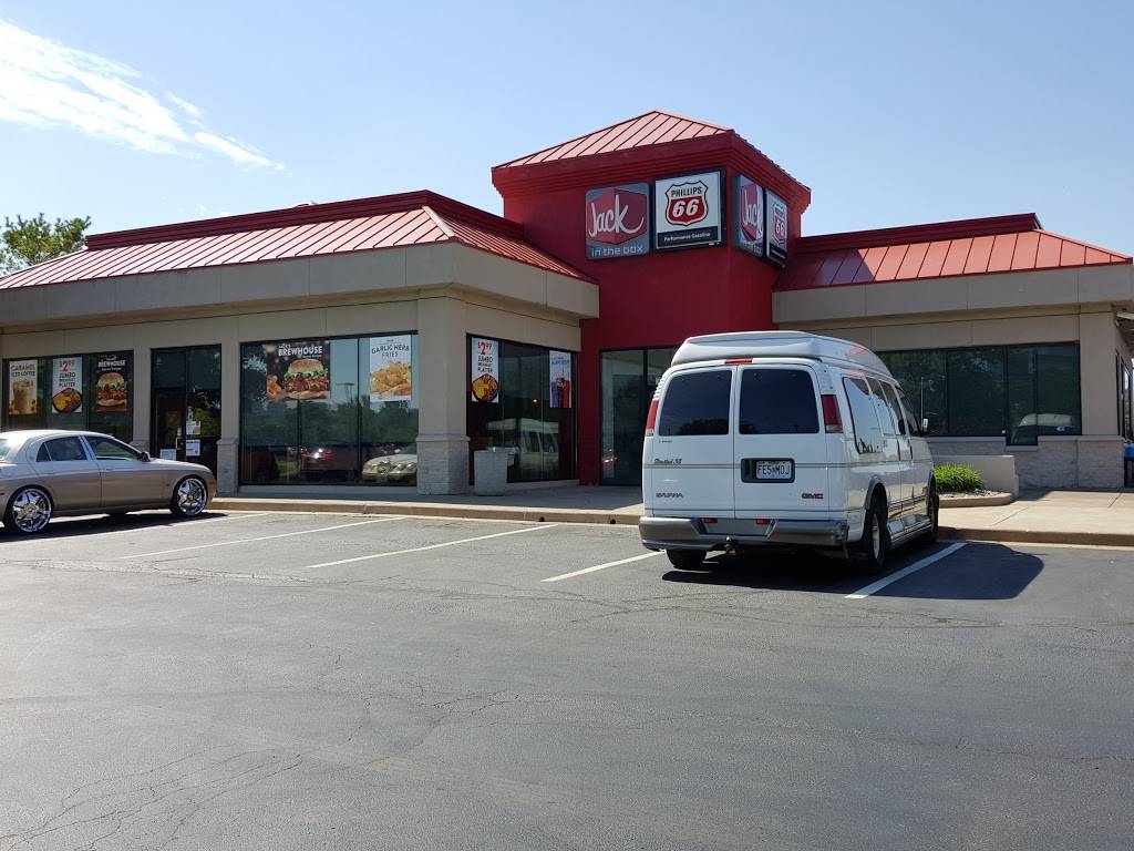 Jack in the Box | restaurant | 3404 Rider Trail S, Earth City, MO 63045, USA | 3147392046 OR +1 314-739-2046